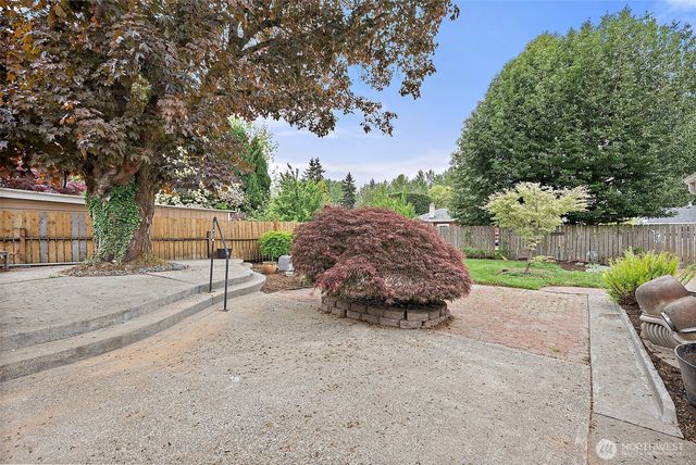 501 7th Avenue NW, Puyallup, WA 98371
