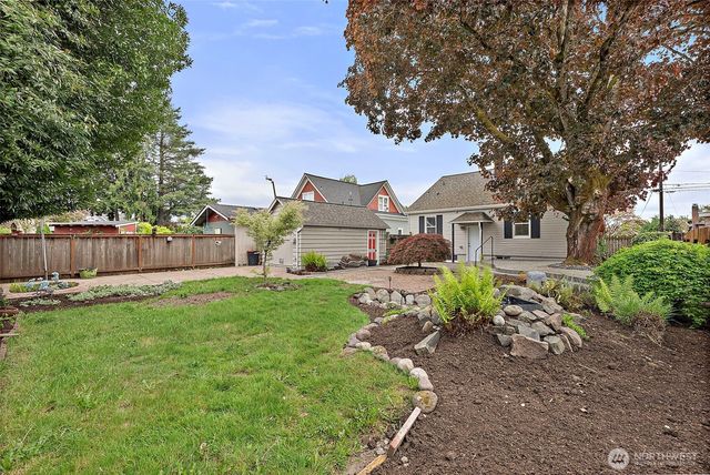 501 7th Avenue NW, Puyallup, WA 98371