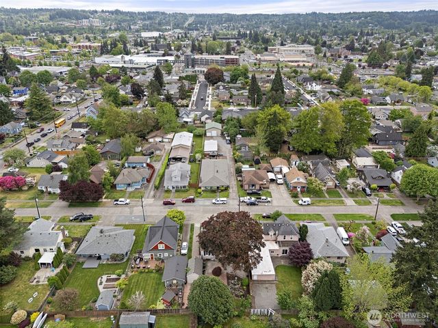 501 7th Avenue NW, Puyallup, WA 98371