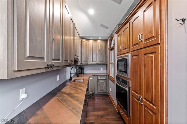 10366B Immel Street NE, Canton, OH 44721