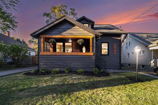 988 W Larch Avenue, Muskegon, MI 49441