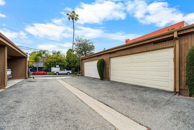 100 Hurlbut Street 9, Pasadena, CA 91105