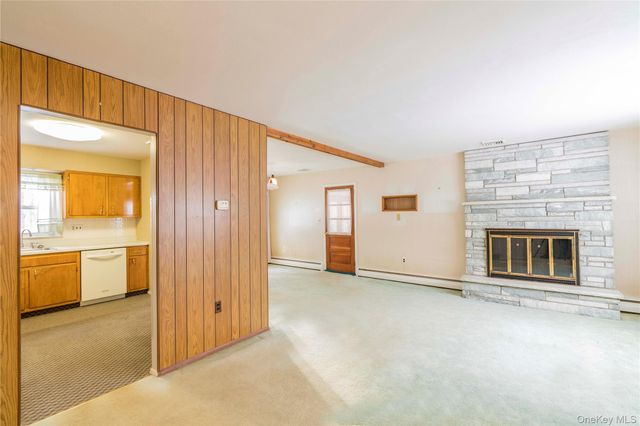 9 Southview Lane, Hopewell Junction, NY 12533