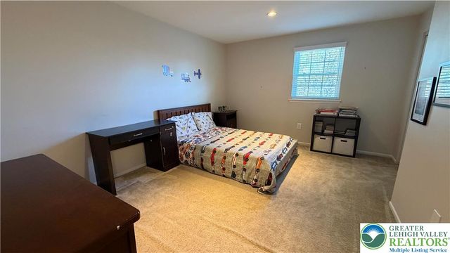 639 Heather Lane, Other Pa Counties, PA 19010