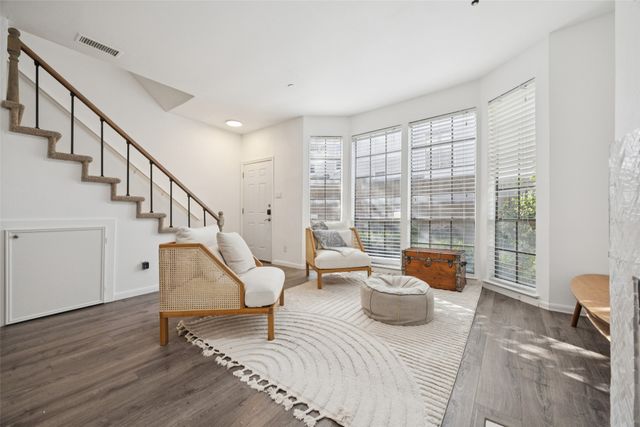 3919 Cole Avenue 101, Dallas, TX 75204