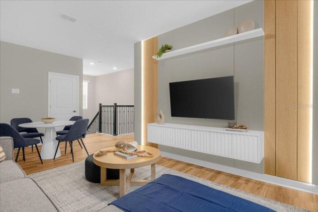 9039 PLAY THROUGH DRIVE, Davenport, FL 33896