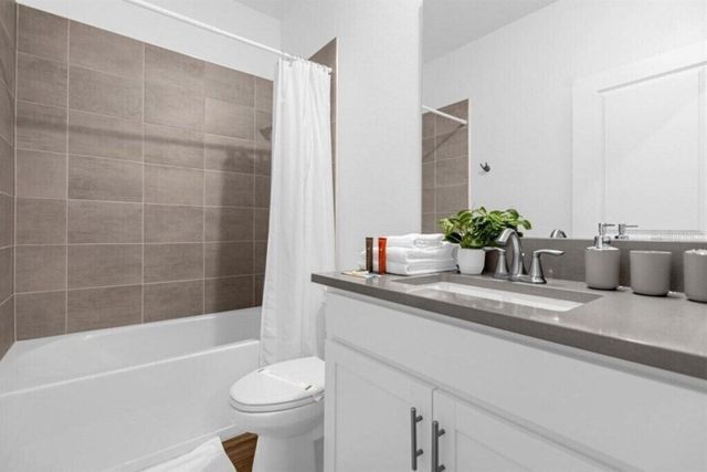 9039 PLAY THROUGH DRIVE, Davenport, FL 33896