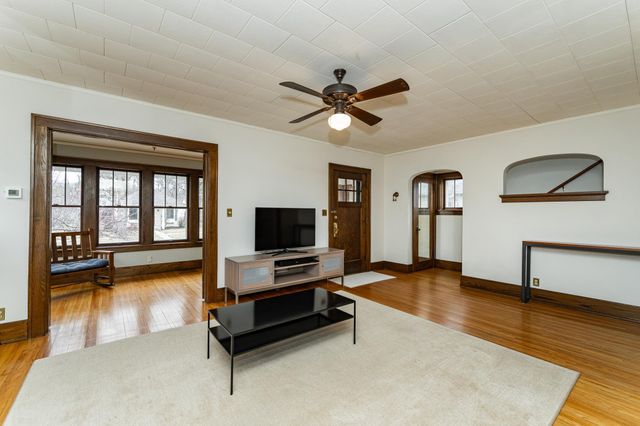 616 5th Avenue SW, Rochester, MN 55902