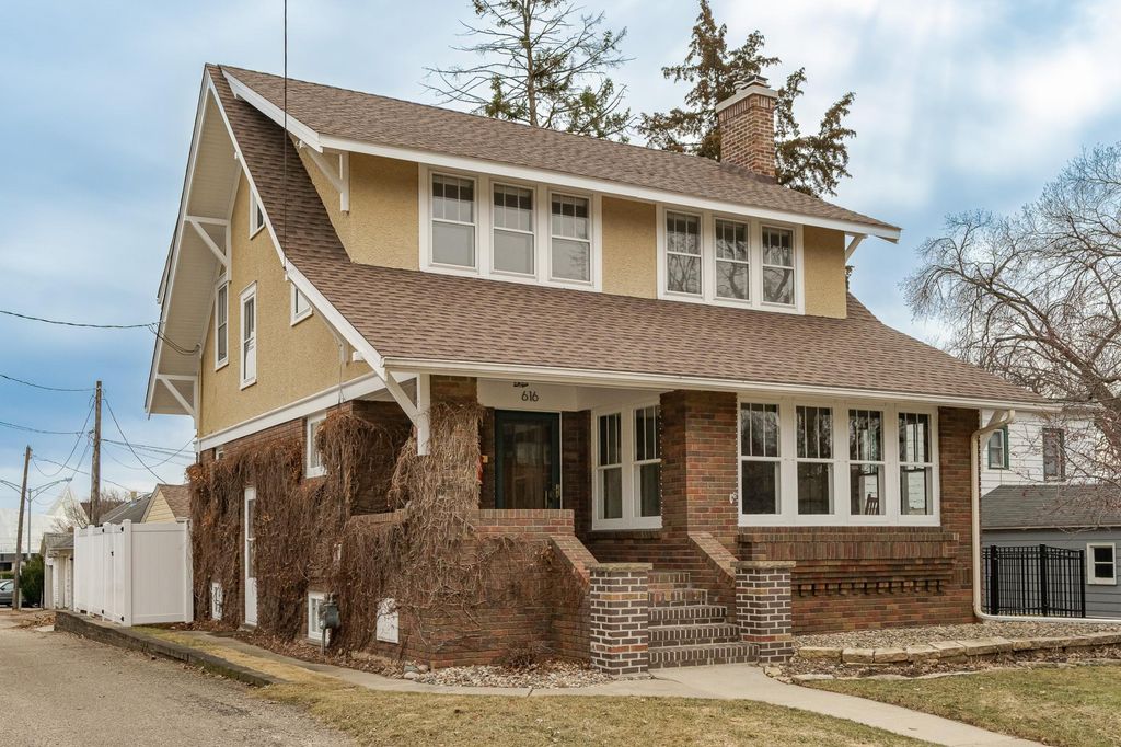 616 5th Avenue SW, Rochester, MN 55902