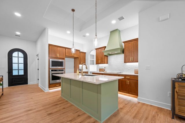 6126 N Hiebert Dr, Park City, KS 67219