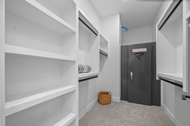 6126 N Hiebert Dr, Park City, KS 67219