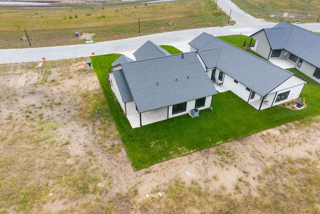 6126 N Hiebert Dr, Park City, KS 67219