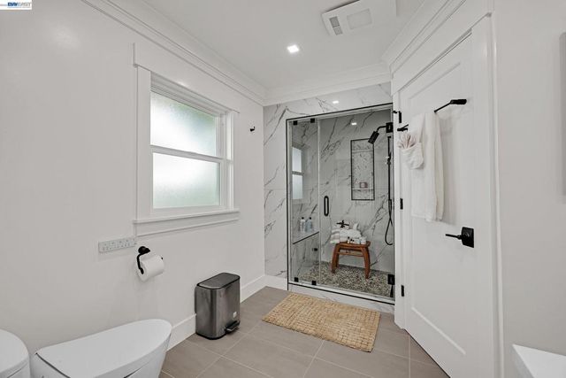 4363 Short Hill Road, Oakland, CA 94605