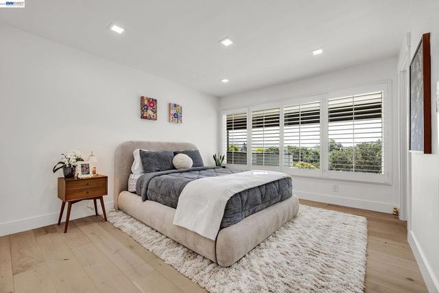 4363 Short Hill Road, Oakland, CA 94605
