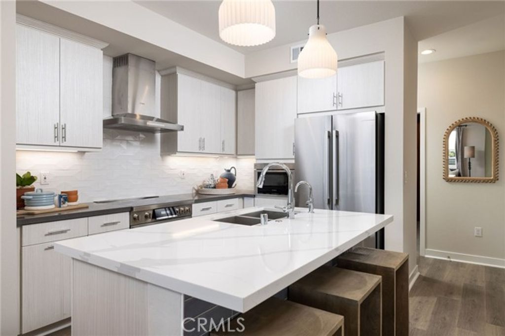 121 Towns Avenue, Upland, CA 91786