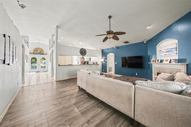 1054 WINDING WATERS CIRCLE, Winter Springs, FL 32708