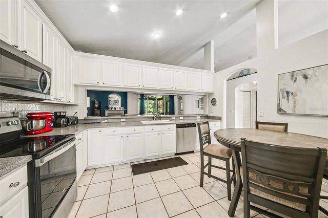 1054 WINDING WATERS CIRCLE, Winter Springs, FL 32708