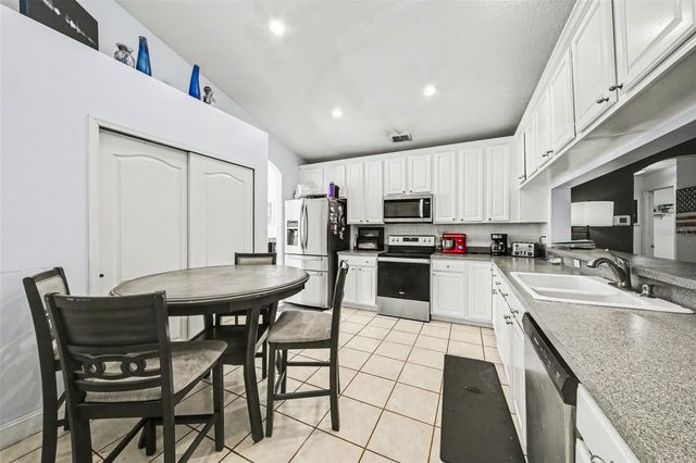 1054 WINDING WATERS CIRCLE, Winter Springs, FL 32708