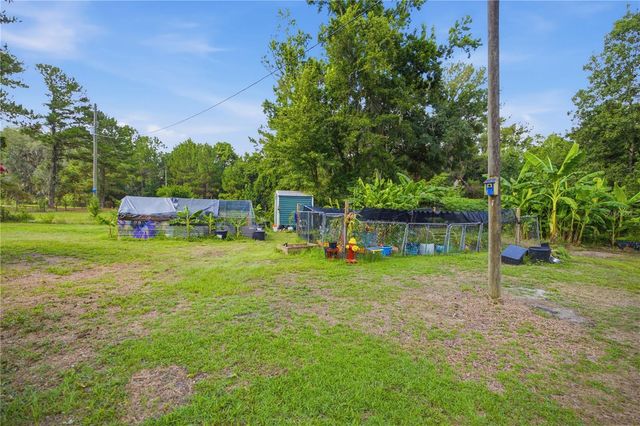 17900 NW 120TH AVENUE ROAD, Reddick, FL 32686