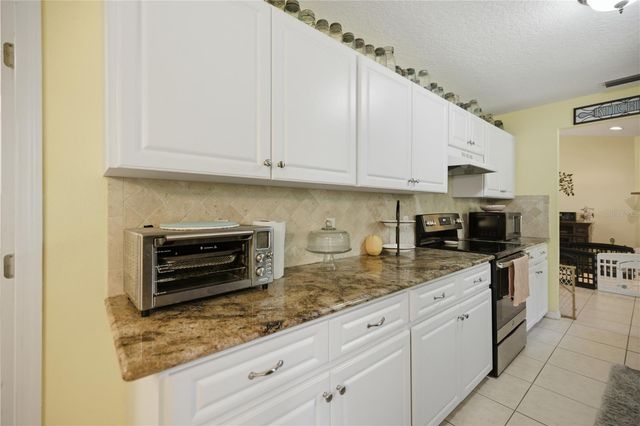 17900 NW 120TH AVENUE ROAD, Reddick, FL 32686