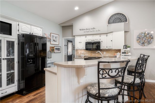 8512 Falcon Road, Charlestown, IN 47111