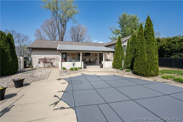 8512 Falcon Road, Charlestown, IN 47111