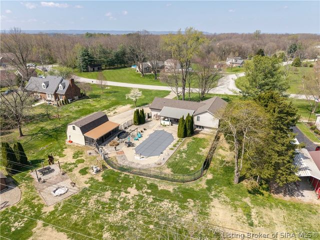 8512 Falcon Road, Charlestown, IN 47111