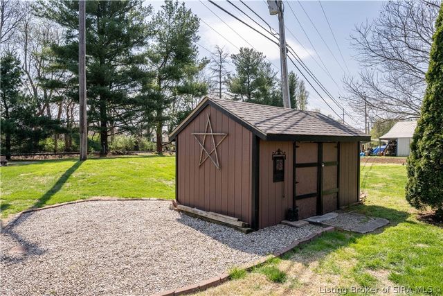 8512 Falcon Road, Charlestown, IN 47111