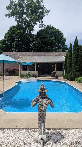 8512 Falcon Road, Charlestown, IN 47111