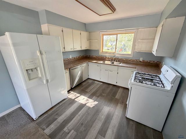 4852 BONNIE LN, Rapid City, SD 57703
