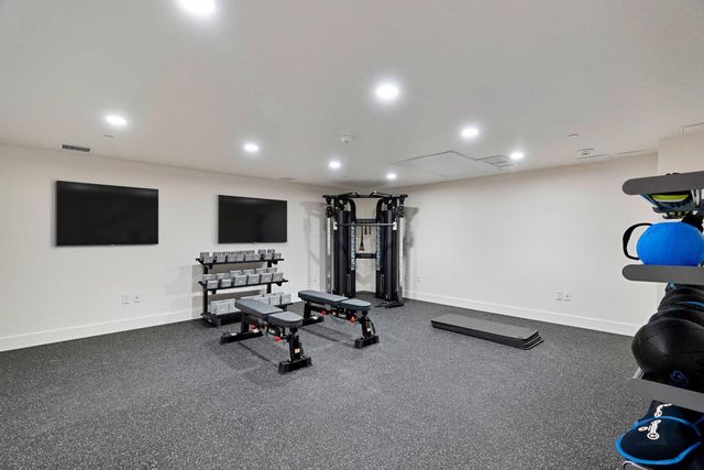 1853 Almaden Road 406, San Jose, CA 95125