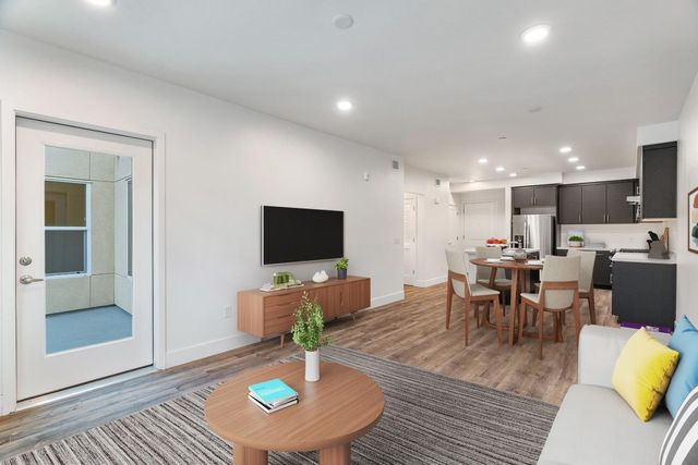 1853 Almaden Road 406, San Jose, CA 95125