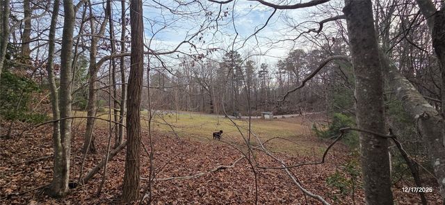 001 Lenore B Lane, Mountain Rest, SC 29664