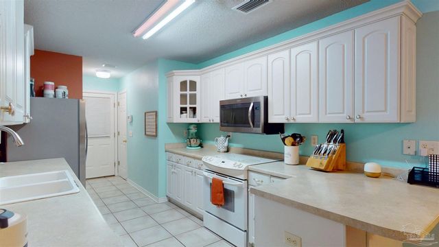 2511 Argle Rd, Cantonment, FL 32533