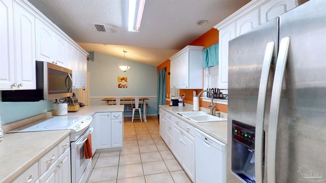 2511 Argle Rd, Cantonment, FL 32533