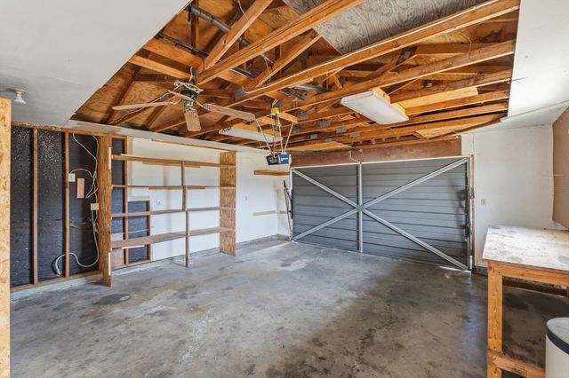 2916 Miami Avenue, Clovis, CA 93611