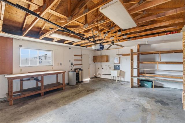 2916 Miami Avenue, Clovis, CA 93611