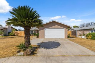 2916 Miami Avenue, Clovis, CA 93611