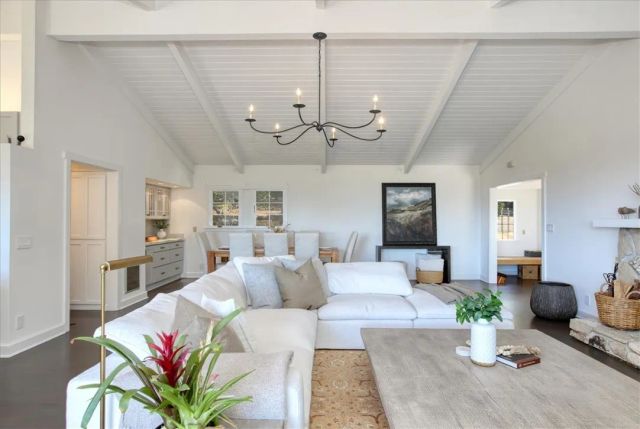 2103 Benson Avenue, Cambria, CA 93428