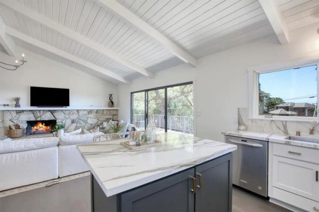 2103 Benson Avenue, Cambria, CA 93428