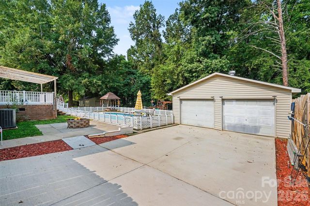617 Lake Drive, Rockwell, NC 28138