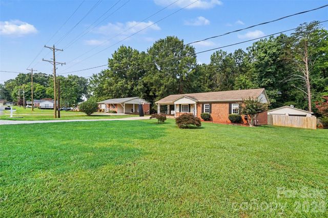 617 Lake Drive, Rockwell, NC 28138