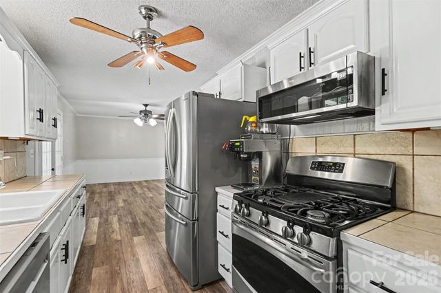 617 Lake Drive, Rockwell, NC 28138