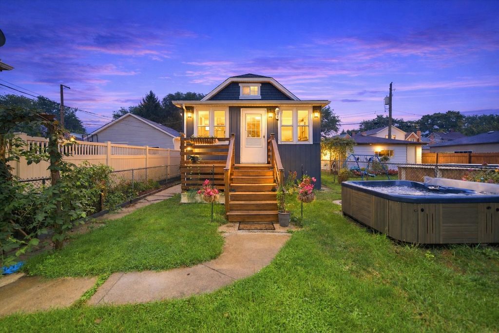 3816 N Odell Avenue, Chicago, IL 60634 — exterior