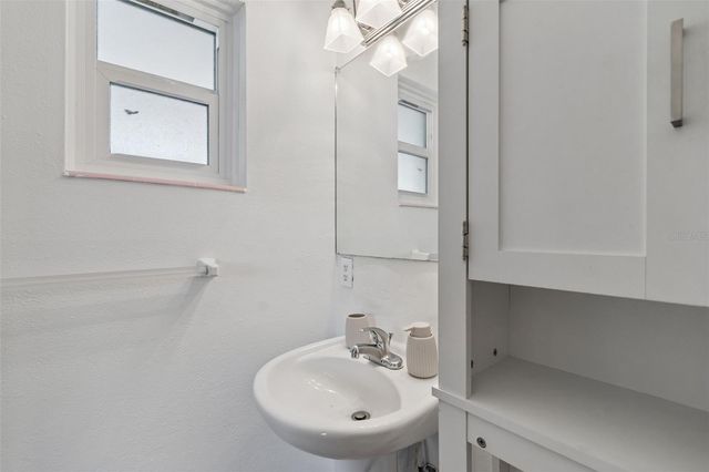 4519 S COOPER PLACE, Tampa, FL 33611