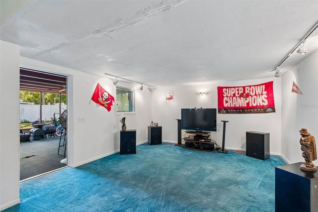 4519 S COOPER PLACE, Tampa, FL 33611