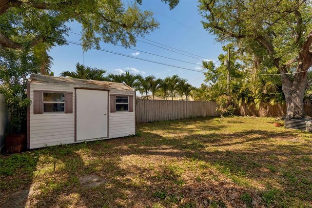 4519 S COOPER PLACE, Tampa, FL 33611