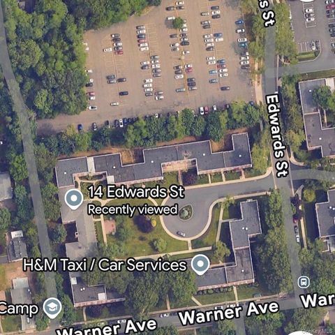 14 Edwards Street 2A, Roslyn, NY 11577