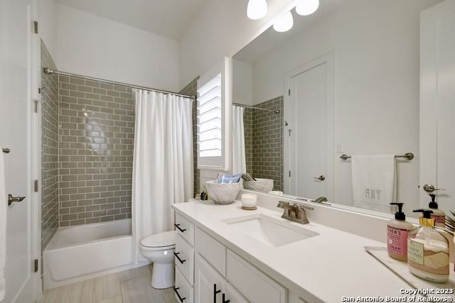7019 CANTERA MANOR BLVD, San Antonio, TX 78255