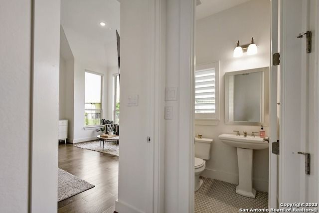 7019 CANTERA MANOR BLVD, San Antonio, TX 78255